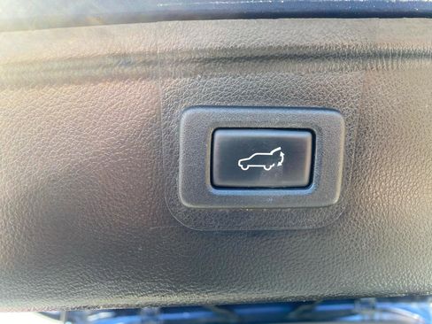 Used 2019 Subaru Outback 3.6R Limited w/ Popular Package #2 image 12