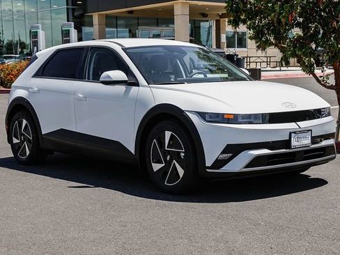 New 2026 Hyundai Ioniq 5 SEL RWD image 6