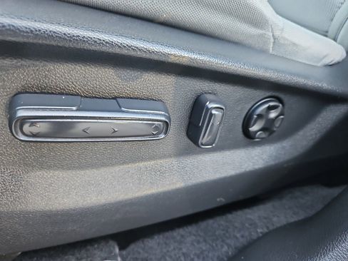 Used 2019 Honda CR-V EX image 13