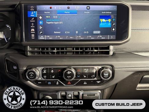 Used 2024 Jeep Wrangler Unlimited Rubicon 4xe w/ Capability Package AWD/4WD image 20