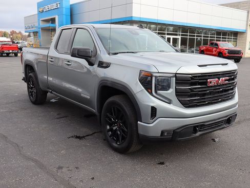 Used 2023 GMC Sierra 1500 Elevation image 2