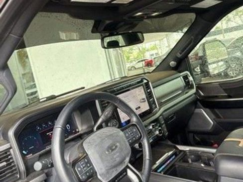 Used 2023 Ford F250 Platinum image 7