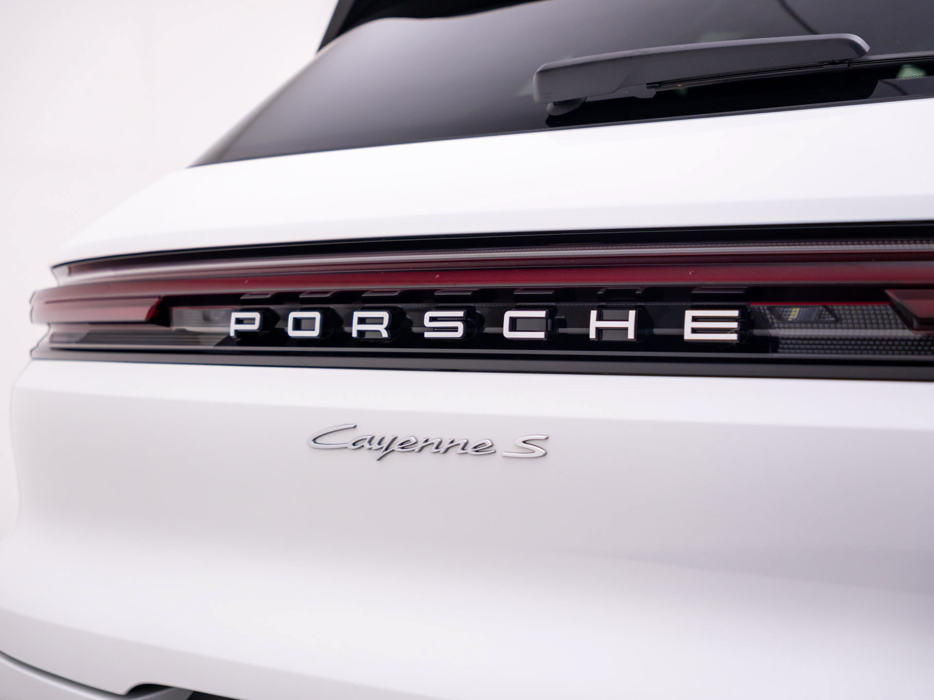 Certified 2025 Porsche Cayenne S AWD/4WD image 35