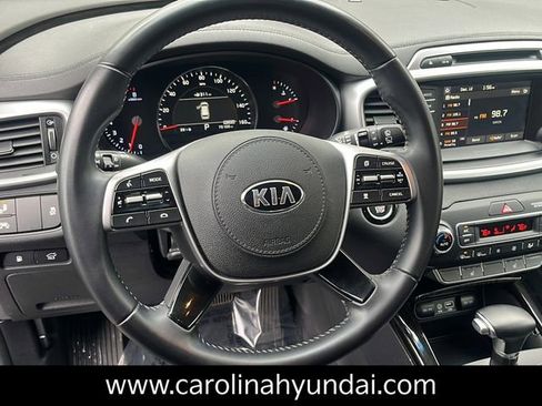 Used 2019 Kia Sorento EX image 23