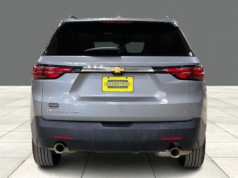 Used 2023 Chevrolet Traverse LT w/ LT Premium Package image 4
