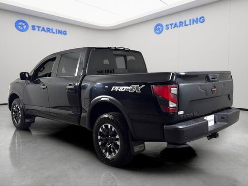 Used 2021 Nissan Titan PRO-4X w/ Pro-4x Convenience Package AWD/4WD image 5