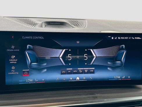 New 2026 BMW X5 M60i image 13