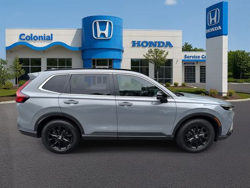 Used 2025 Honda CR-V Sport image 8