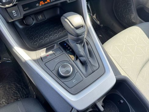 Certified 2025 Toyota RAV4 XLE AWD/4WD image 25