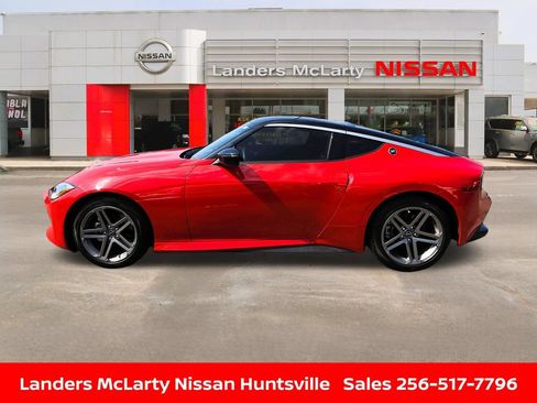 Used 2025 Nissan Z Sport w/ Floor Mat Package RWD image 6