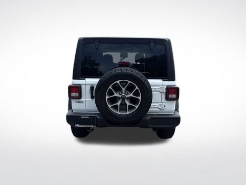 Used 2024 Jeep Wrangler Unlimited Sport AWD/4WD image 6