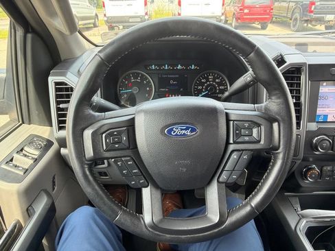 Used 2019 Ford F150 XLT w/ Equipment Group 302A Luxury AWD/4WD image 17