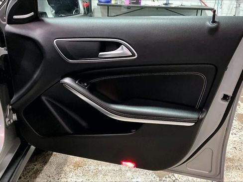 Used 2016 Mercedes-Benz GLA 250 GLA 250 image 23