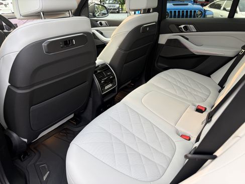 Used 2026 BMW X5 xDrive40i AWD/4WD image 16