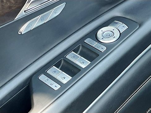 Used 2024 Genesis GV80 3.5T w/ Prestige Package AWD/4WD image 18