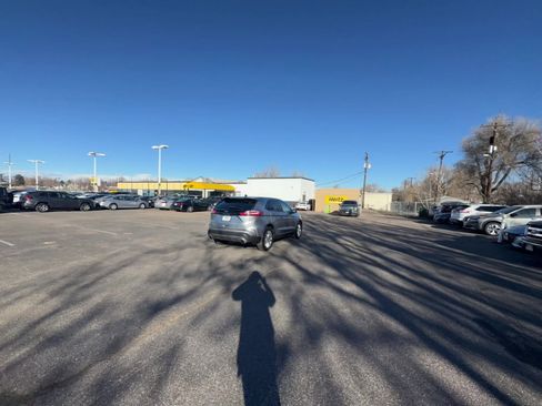 Used 2022 Ford Edge Titanium w/ Equipment Group 301A image 7