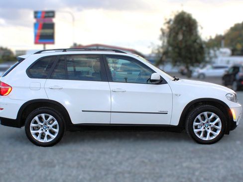 Used 2011 BMW X5 xDrive35i image 8