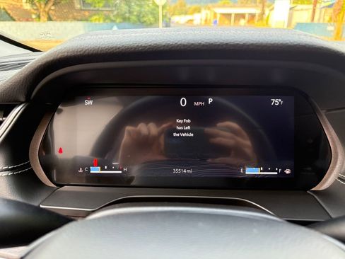 Used 2022 Jeep Grand Cherokee L Limited image 17