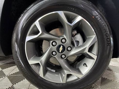 Certified 2025 Chevrolet Trax LT w/ Driver Confidence Package FWD image 36