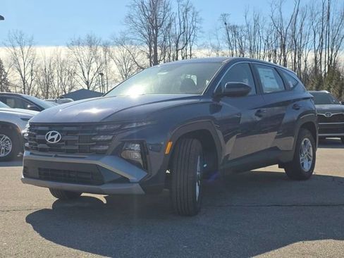 New 2026 Hyundai Tucson SE image 9