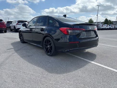 Used 2024 Honda Civic Sport image 3