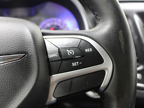 Used 2015 Chrysler 200 Limited w/ Convenience Group FWD image 12