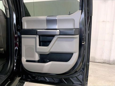 Used 2019 Ford F150 XLT w/ Equipment Group 302A Luxury image 23