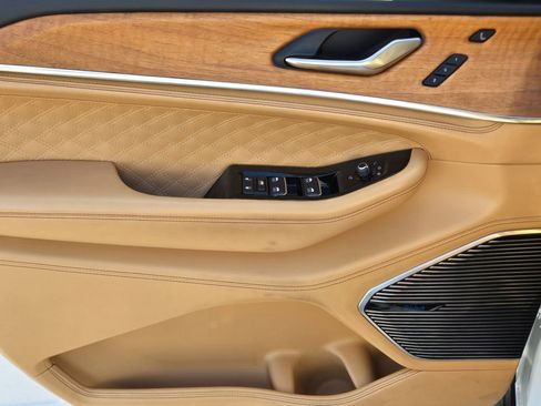 Used 2022 Jeep Grand Cherokee L Summit image 35