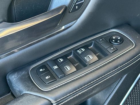 Used 2019 RAM 1500 Limited w/ Advanced Safety Group AWD/4WD image 12