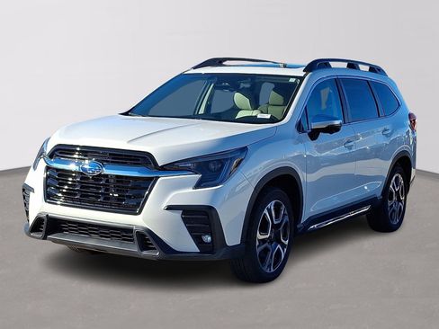 Used 2023 Subaru Ascent Limited w/ Technology Package image 3