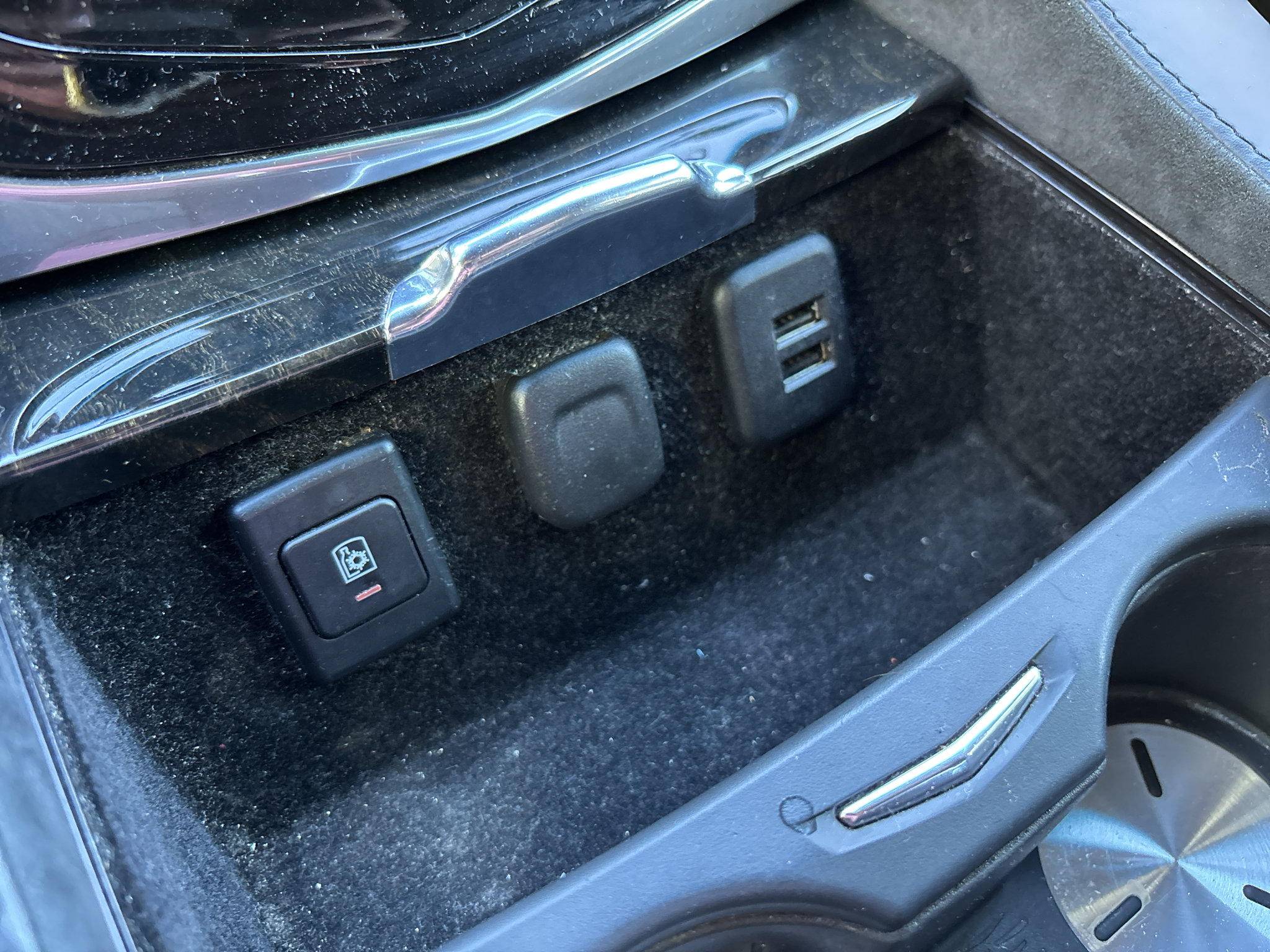 Used 2015 Cadillac Escalade Platinum AWD/4WD image 25