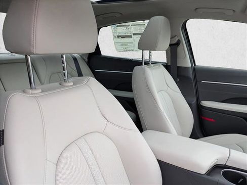 New 2025 Hyundai Sonata Limited image 19