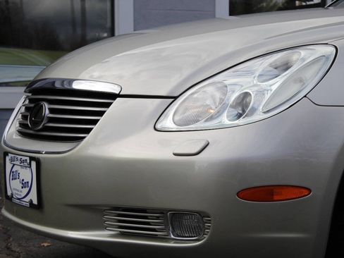 Used 2002 Lexus SC 430 Convertible image 17