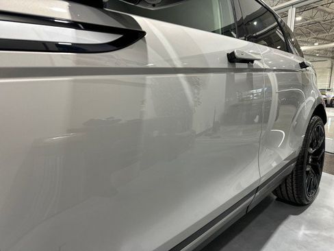 Used 2020 Land Rover Range Rover Evoque S AWD/4WD image 17