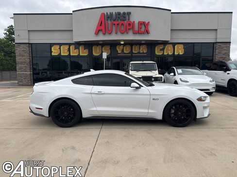 Used 2023 Ford Mustang GT Premium image 1
