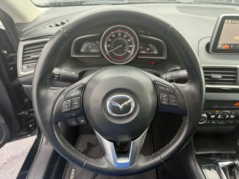 Used 2016 MAZDA MAZDA3 i Touring w/ Popular Equipment Package FWD image 2