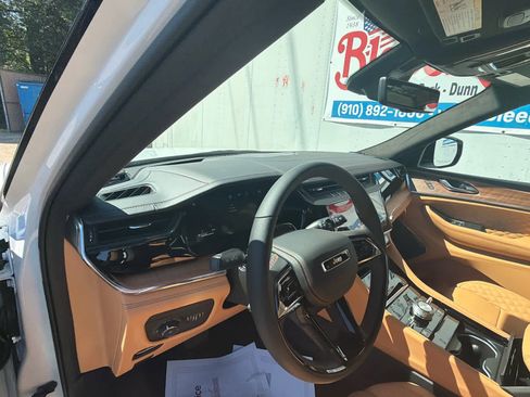 New 2026 Jeep Grand Cherokee Summit AWD/4WD image 21