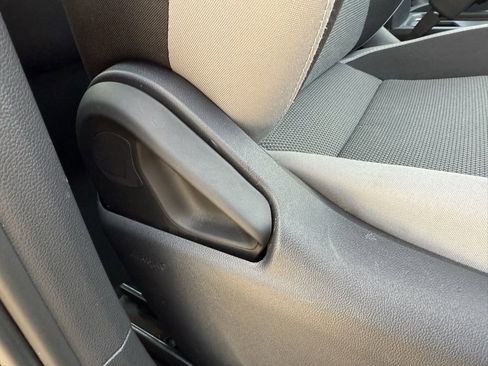 Used 2024 Volkswagen Taos S image 41