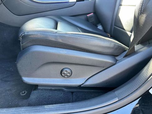 Used 2020 Mercedes-Benz GLC 300 4MATIC w/ Parking Assistance Package image 11