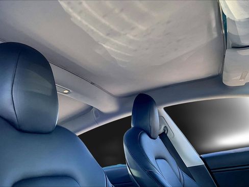 Used 2018 Tesla Model 3 Long Range image 23