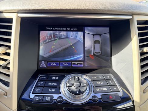 Used 2011 INFINITI FX35 2WD w/ Premium Pkg image 33