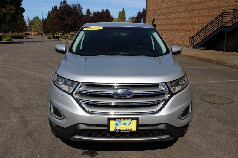 Used 2017 Ford Edge Titanium w/ Technology Package AWD/4WD image 6
