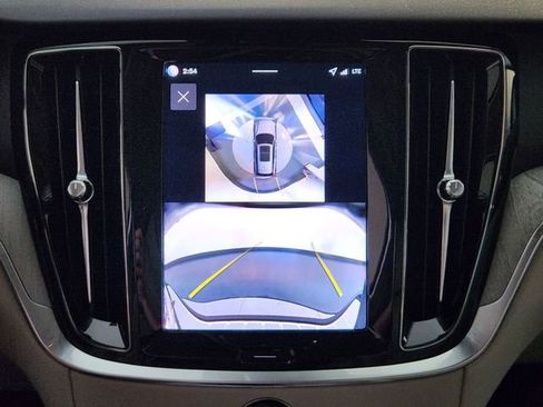 New 2026 Volvo V60 B5 Cross Country Plus w/ Protection Package Premier image 18