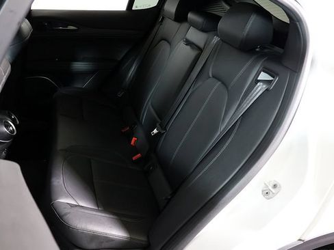 Used 2023 Alfa Romeo Stelvio Ti AWD/4WD image 14