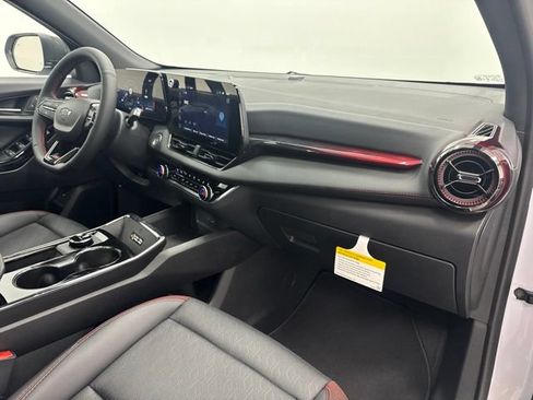 New 2027 Chevrolet Equinox RS w/ Safety and Technology Package FWD image 30