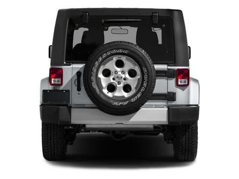 Used 2016 Jeep Wrangler Sahara w/ Dual Top Group AWD/4WD image 5