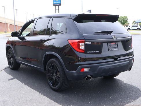 Used 2021 Honda Passport Sport image 7