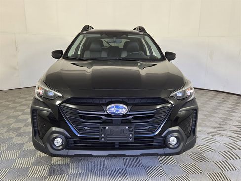 Certified 2024 Subaru Outback Onyx Edition image 3