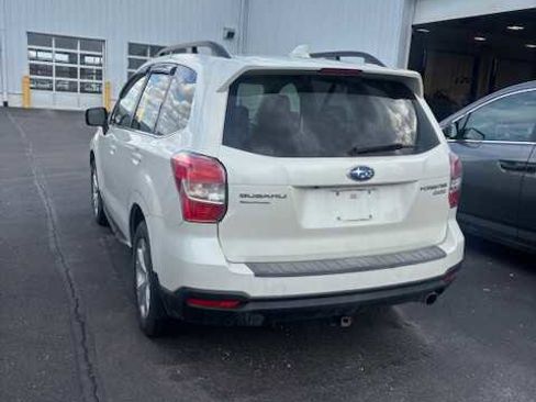 Used 2016 Subaru Forester 2.5i Limited image 3