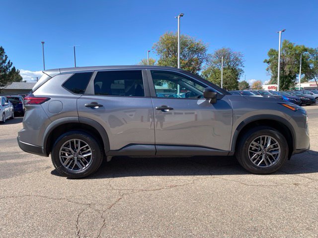 Used 2024 Nissan Rogue S FWD image 6